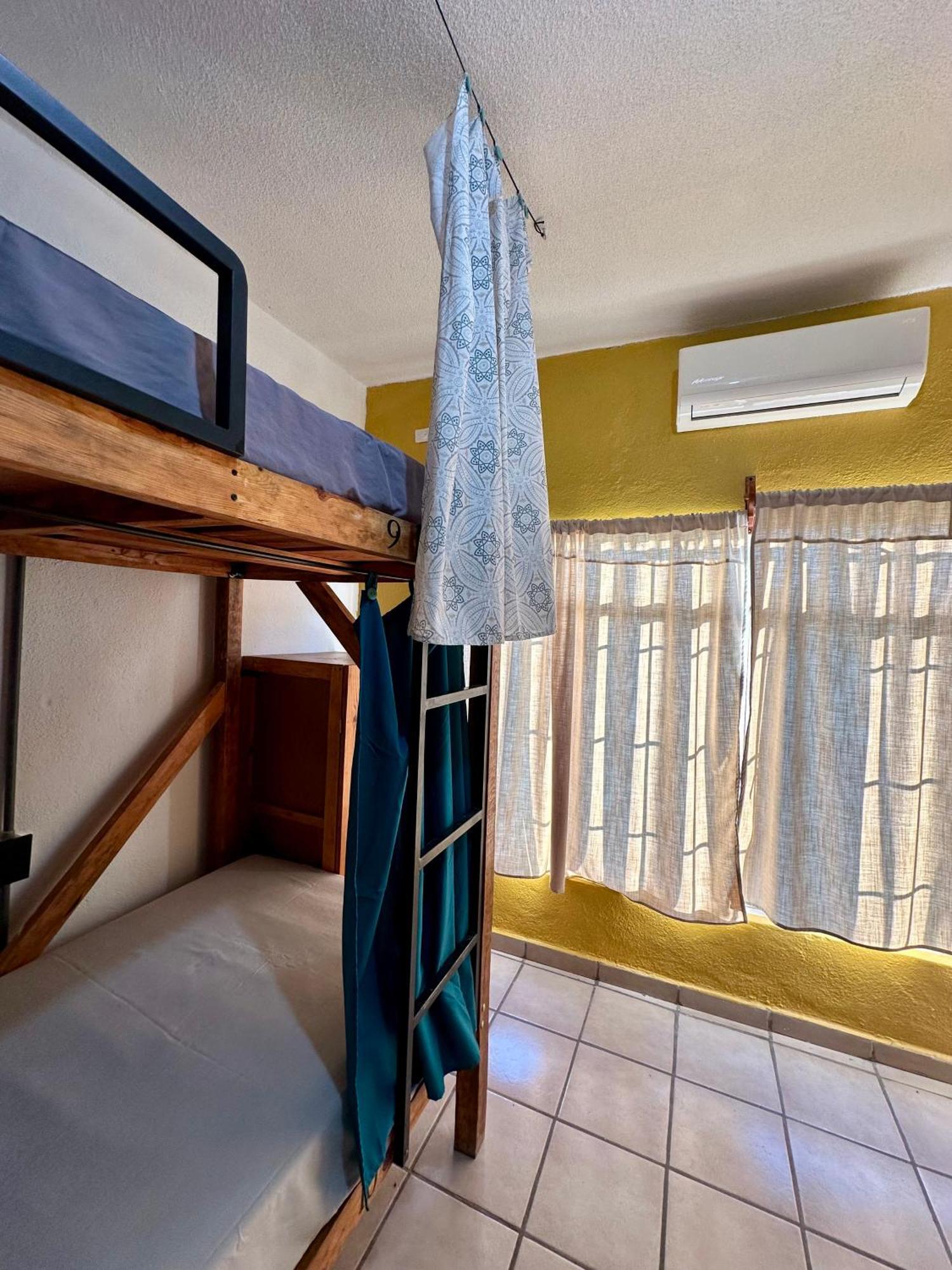 Esterito Hostel لاباز المظهر الخارجي الصورة