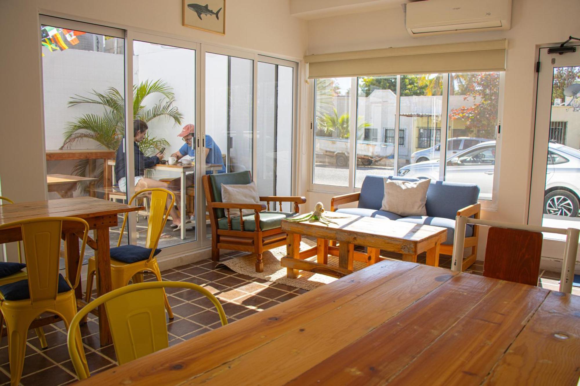 Esterito Hostel لاباز المظهر الخارجي الصورة